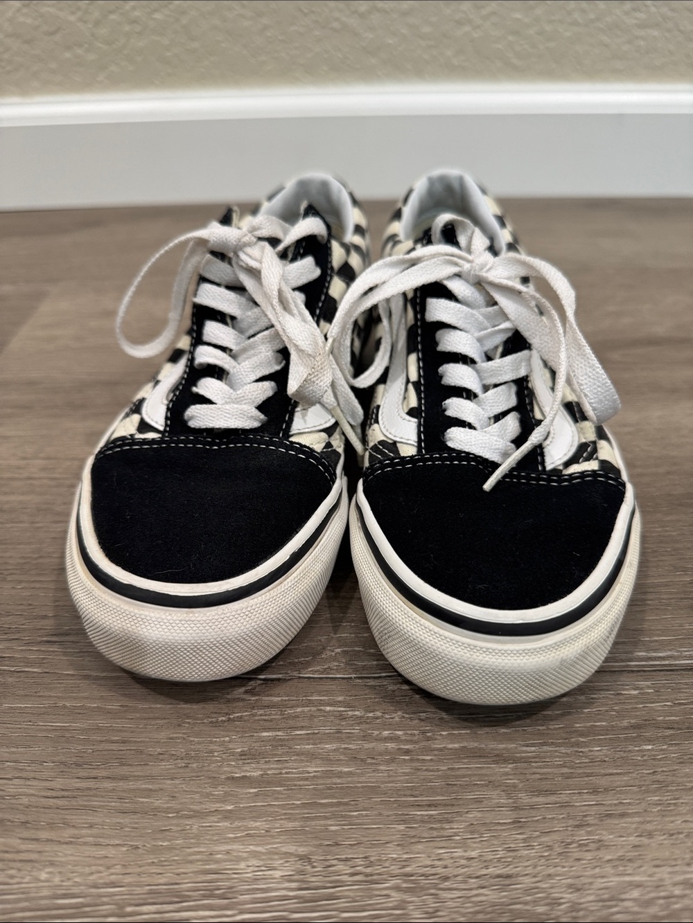 Vans Black & Cream Checkerboard Old Skool Sneakers - Picture 2 of 6